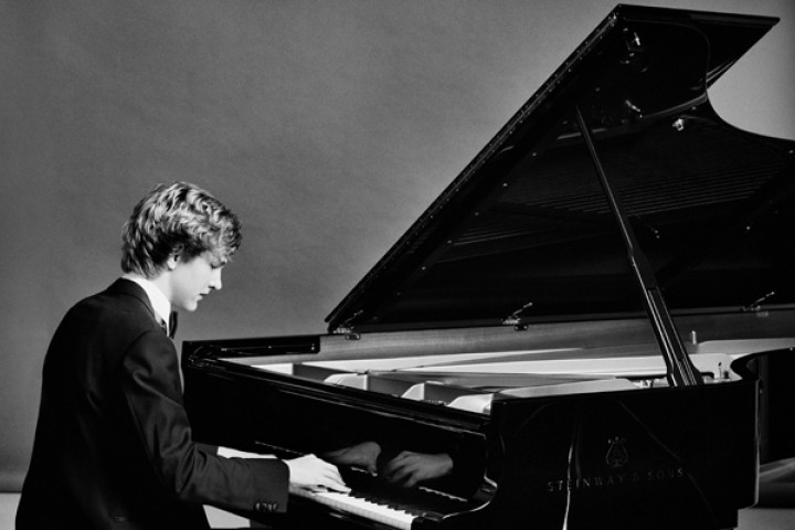 Jan Lisiecki am Klavier