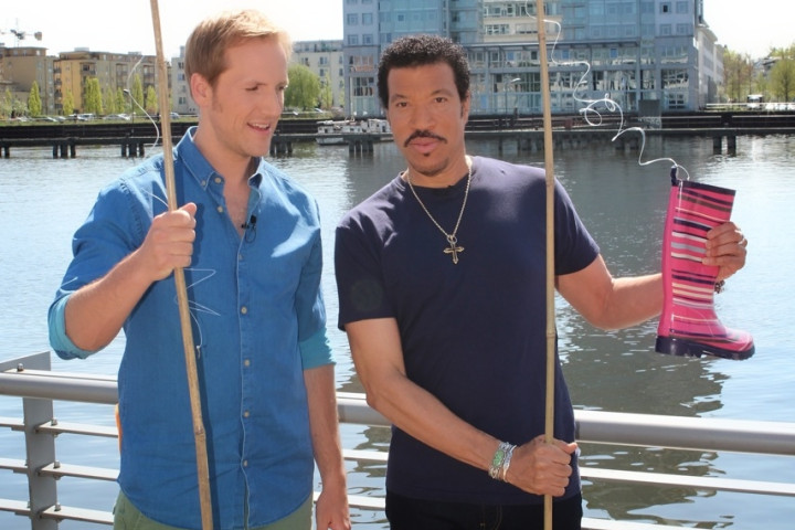 Lionel Richie angelt beim Frühstücksfernsehen 2012