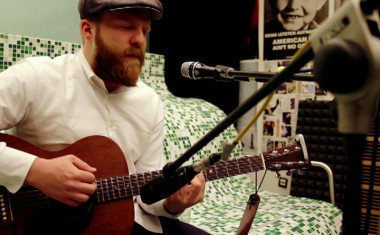Live & Acoustic "Hummingbird"