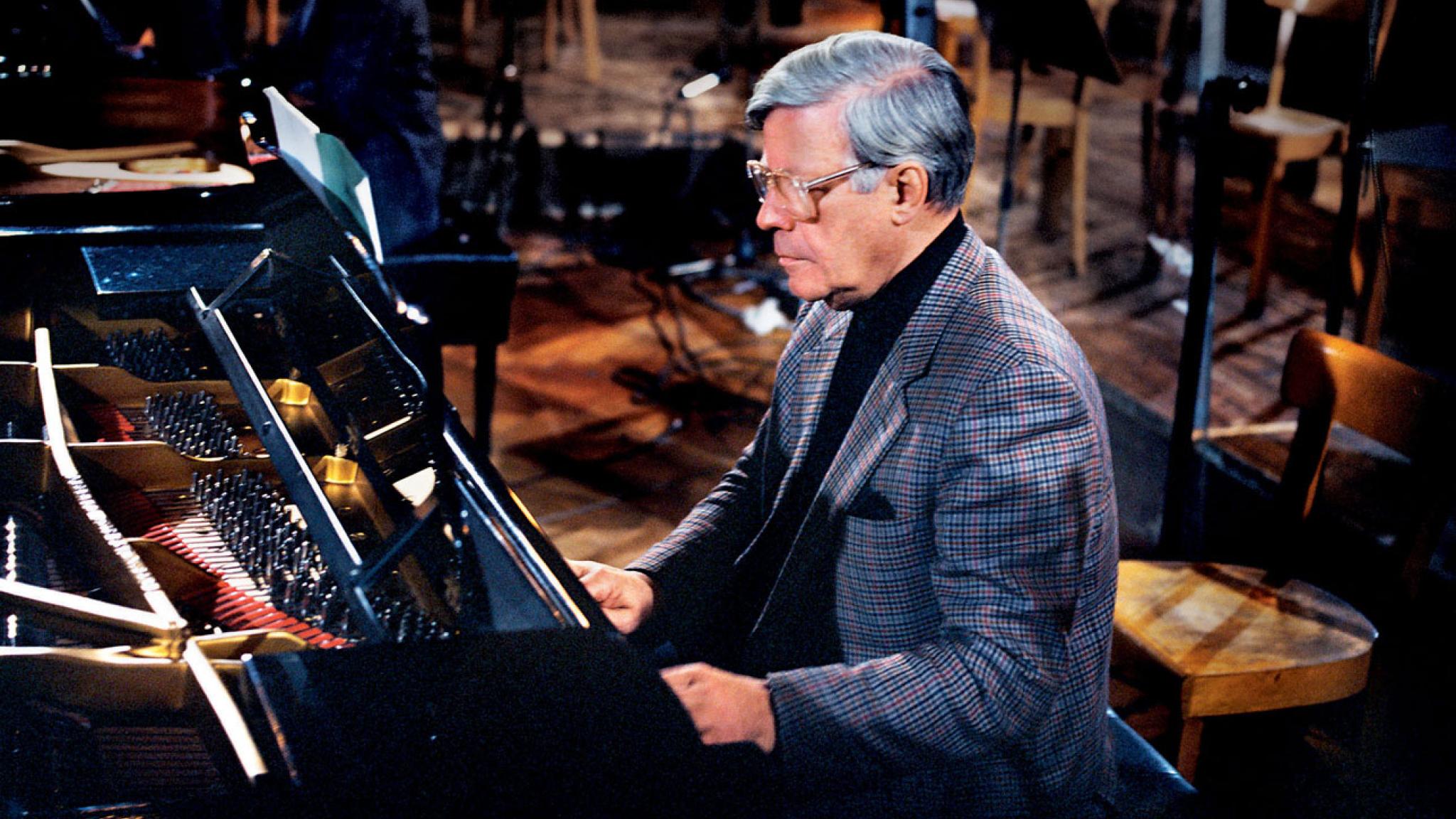 Helmut Schmidt am Klavier