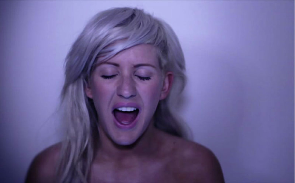 Ellie Goulding Videostill Hanging On