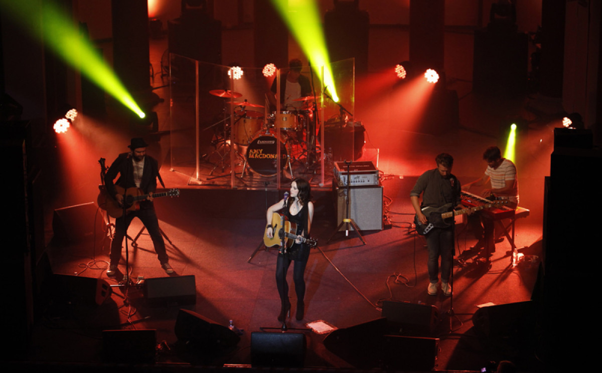amy_gig_2012_4