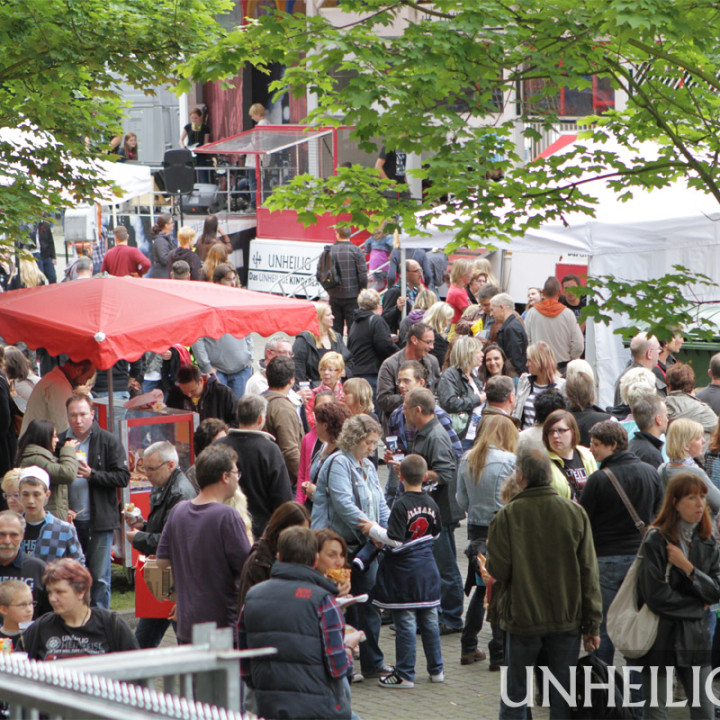 UNHEILIG – einfach verrückt, dass alle Leute wegen UNHEILIG gekommen sind.