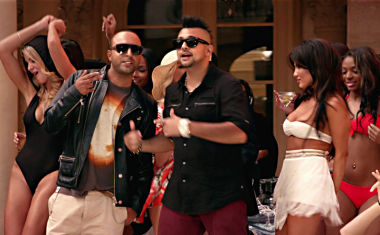 She Makes Me Go (feat. Sean Paul)
