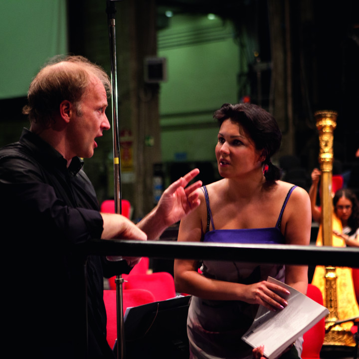 Anna Netrebko mit dem Dirigent Gianandrea Noseda
