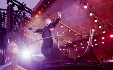 Trailer: Take The Crown Kino-Live-Event