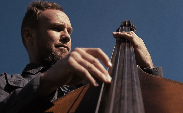 Teaser 4 - Lightning Bolt (Jeff Ament)