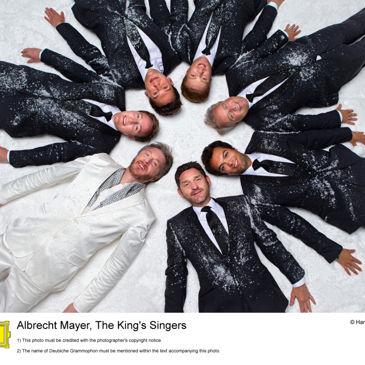 Albrecht Mayer & King’s Singers – Let It Snow