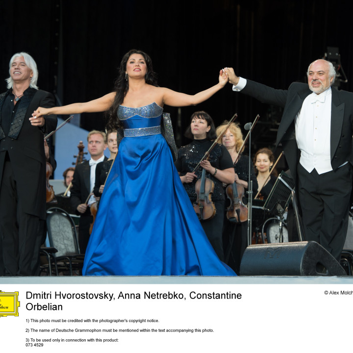 Netrebko / Hvorostovski – LIVE Red Square Moscow