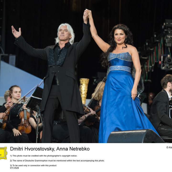 Netrebko / Hvorostovski – LIVE Red Square Moscow