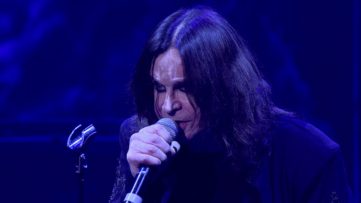 Live... Gathered In Their Masses - War Pigs (DVD Preview)