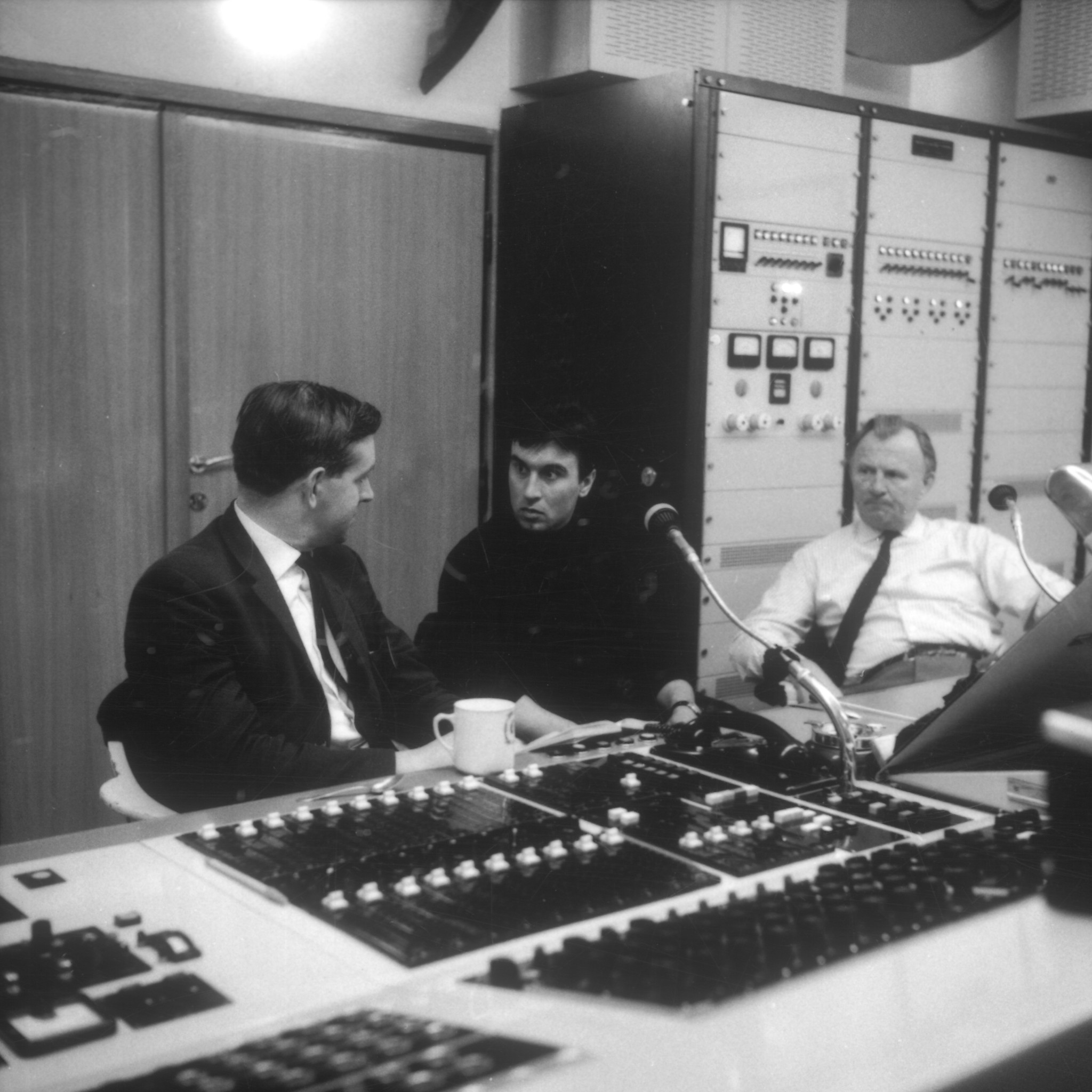 Von Links: Produzent Ray Minshull, Claudio Abbado und Konzertmeister