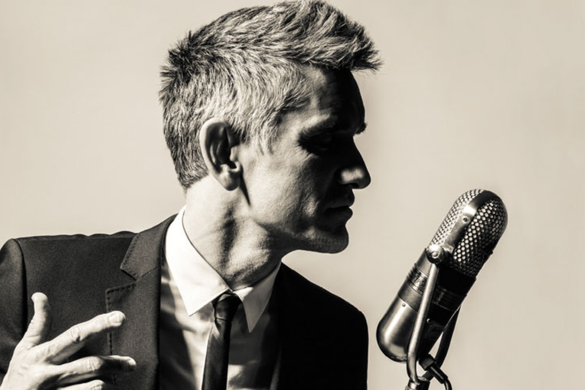 Curtis Stigers - Hooray For Love