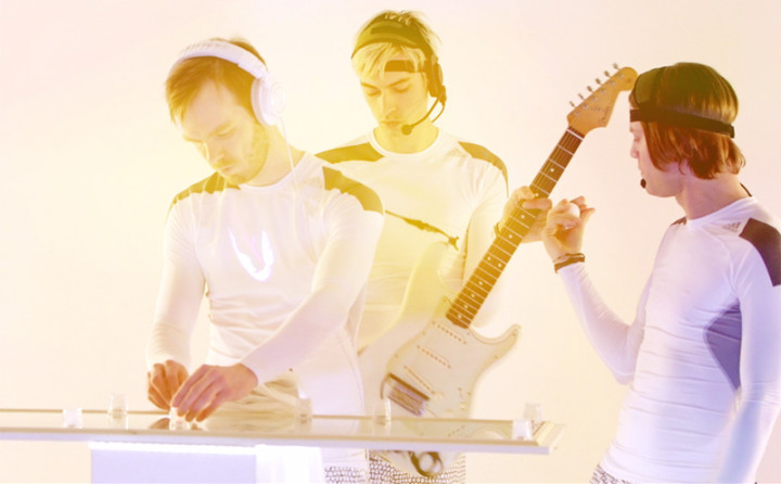 Sweet Wet Dreams (Live Session)