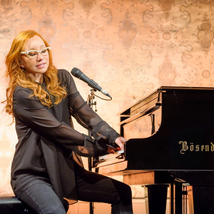 Tori Amos – Unrepentant Geraldines