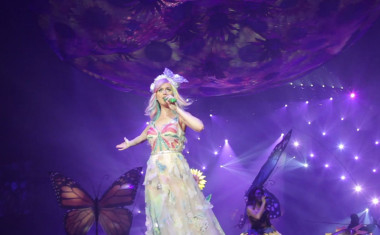 Prismatic World Tour
