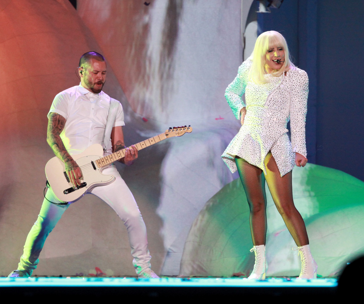 ARTPOP - Live in Chicago, August 2014 // Barry Brecheisen