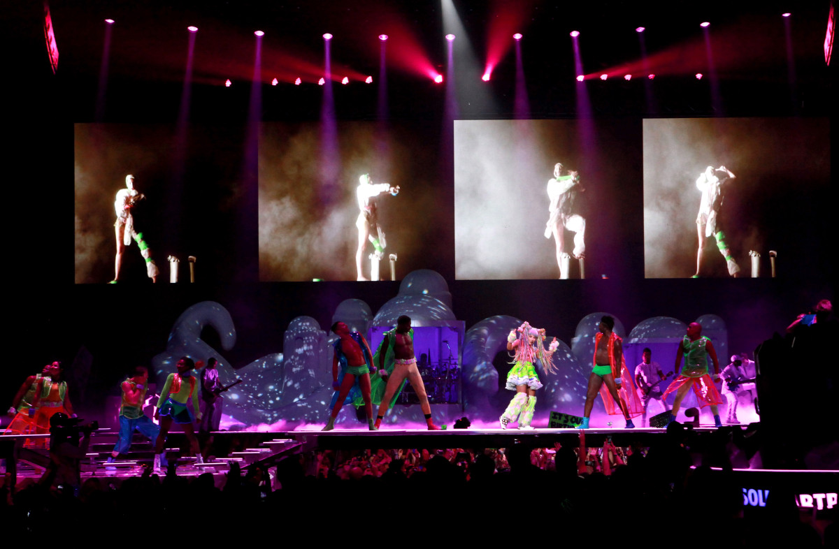 ARTPOP - Live in Chicago, August 2014 // Barry Brecheisen