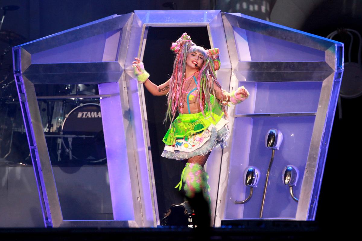 ARTPOP - Live in Chicago, August 2014 // Barry Brecheisen