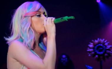 The Prismatic World Tour (Footage)
