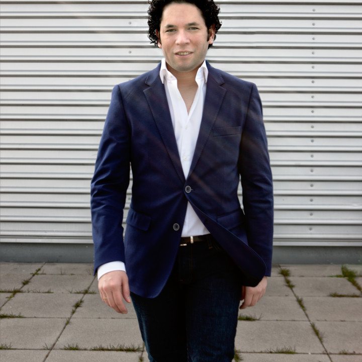 Dudamel_2013_08_I7G9824c