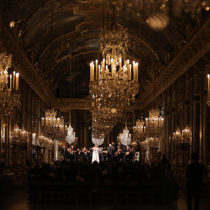 Cecilia Bartoli in Versailles für die Veröffentlichung von “St Petersburg”