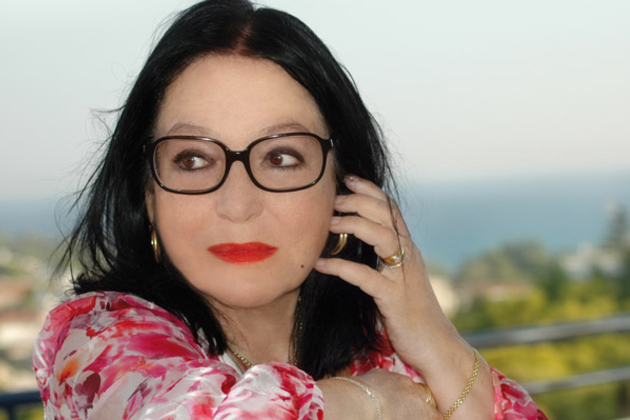 Nana Mouskouri News