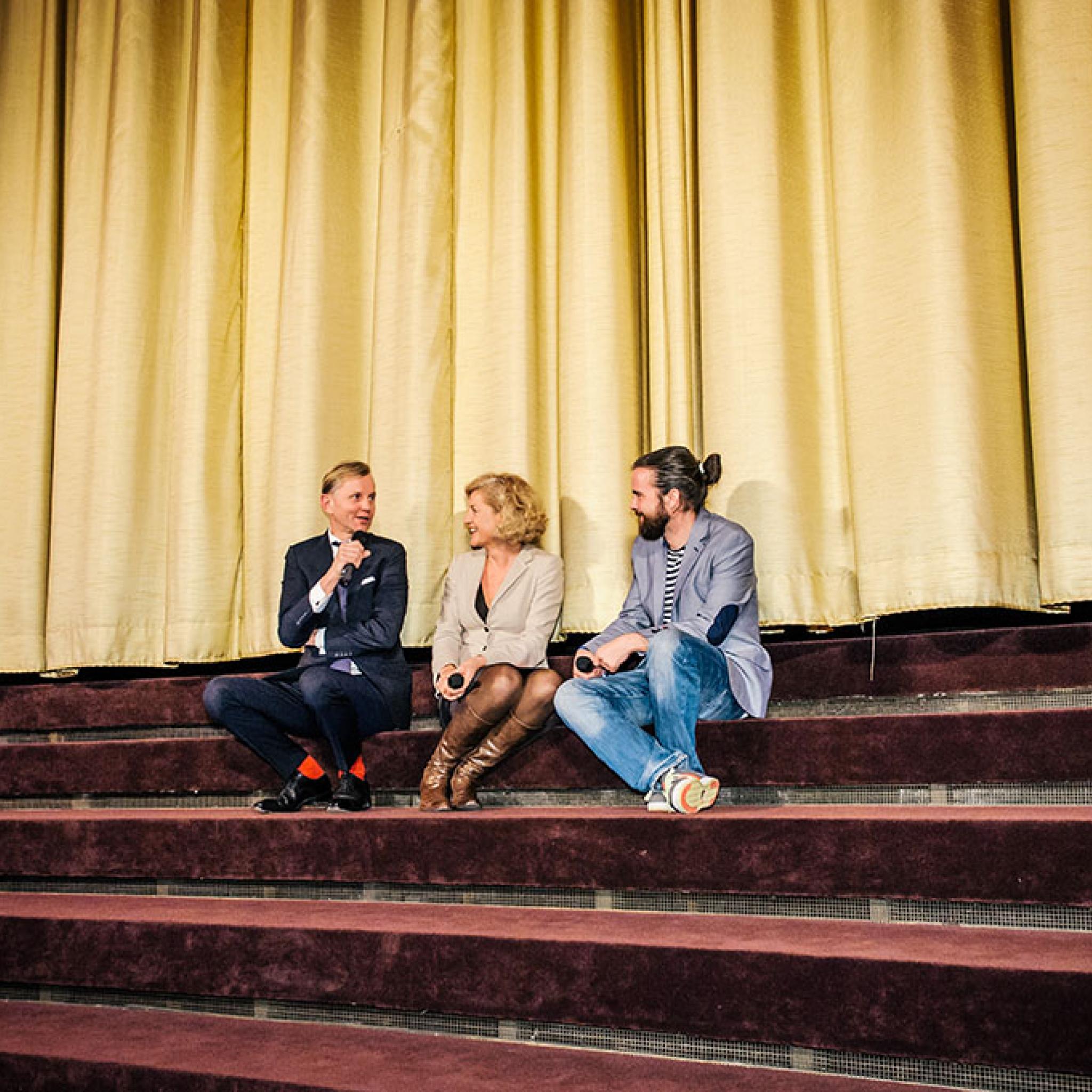 Max Raabe, Annette Gerlach und Regisseur Daniel Lwowski