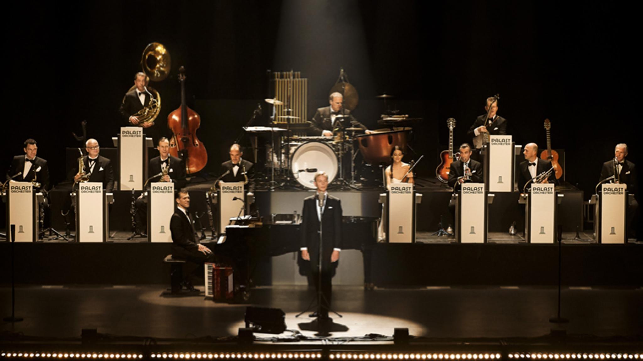 Max Raabe & Palast Orchester im Admiralspalast 2014
