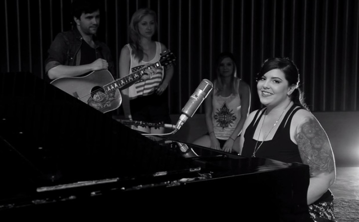 So Far Away (Akustik Version)