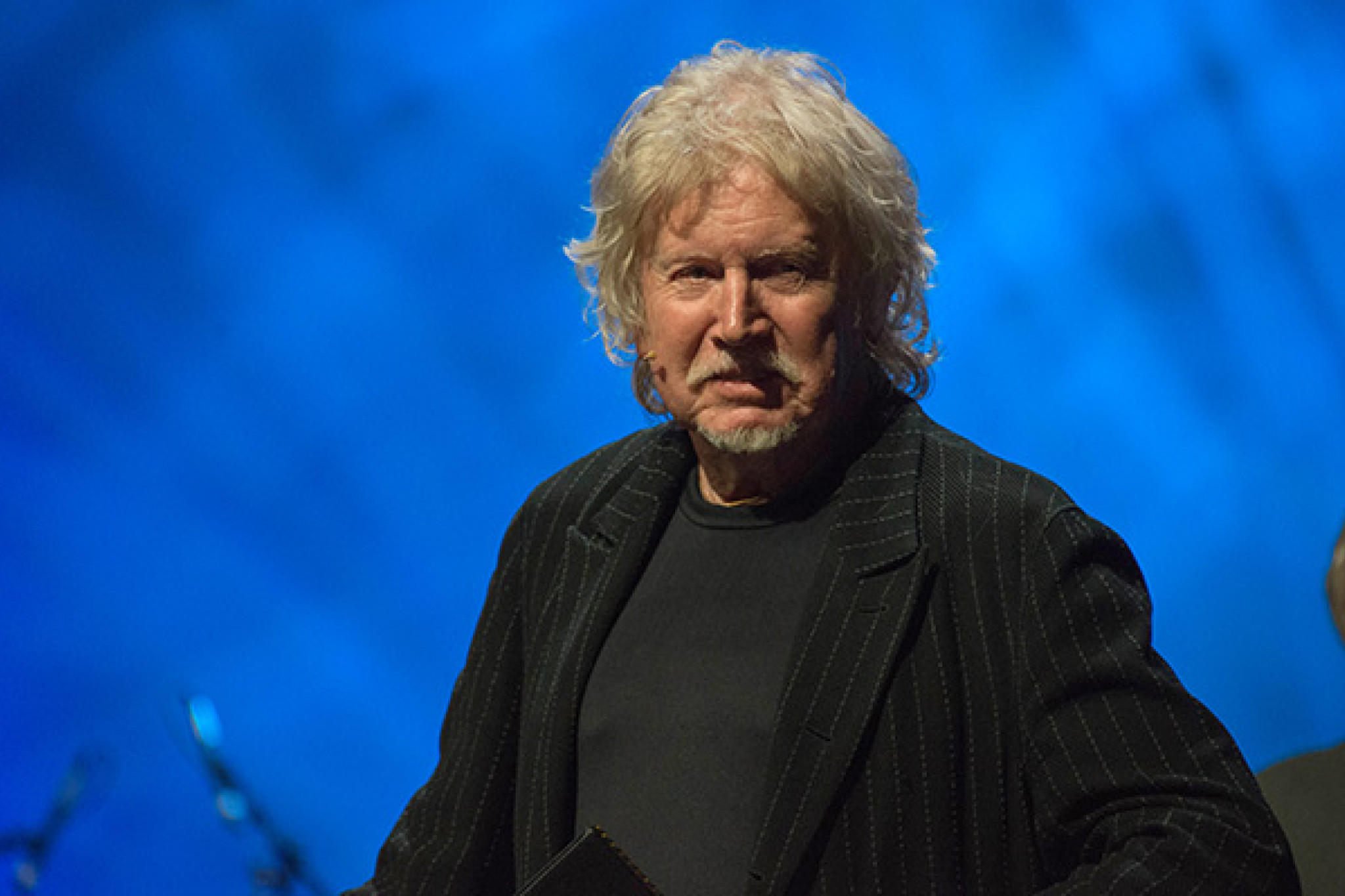 Eberhard Weber: "Live auf der Bühne im Dialog mit sich selbst" Eberhard Weber: "Live auf der Bühne im Dialog mit sich selbst"