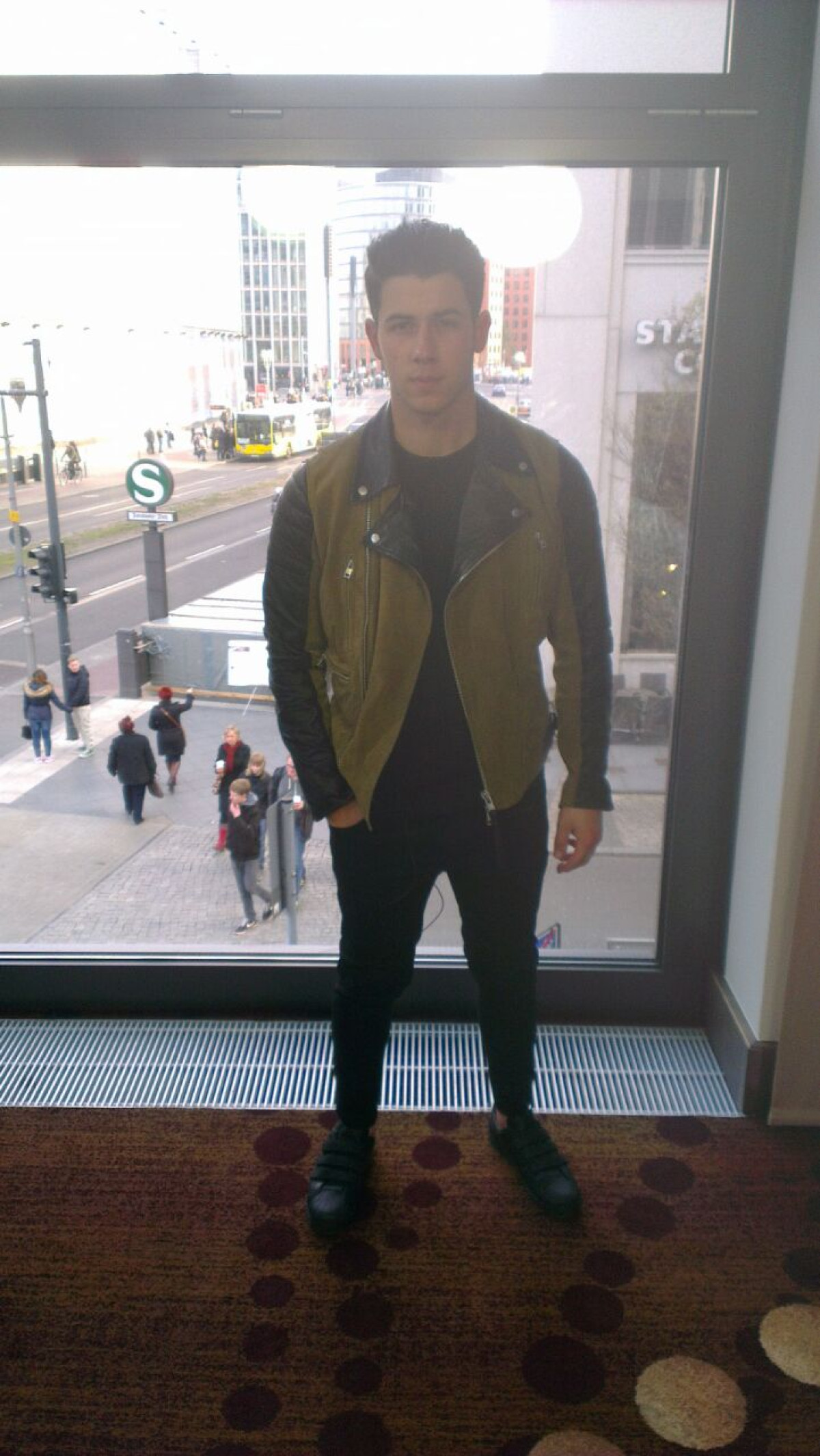 Nick Jonas beim Close Up in Berlin 3