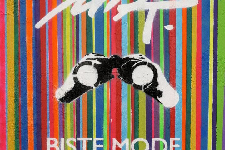 Biste Mode