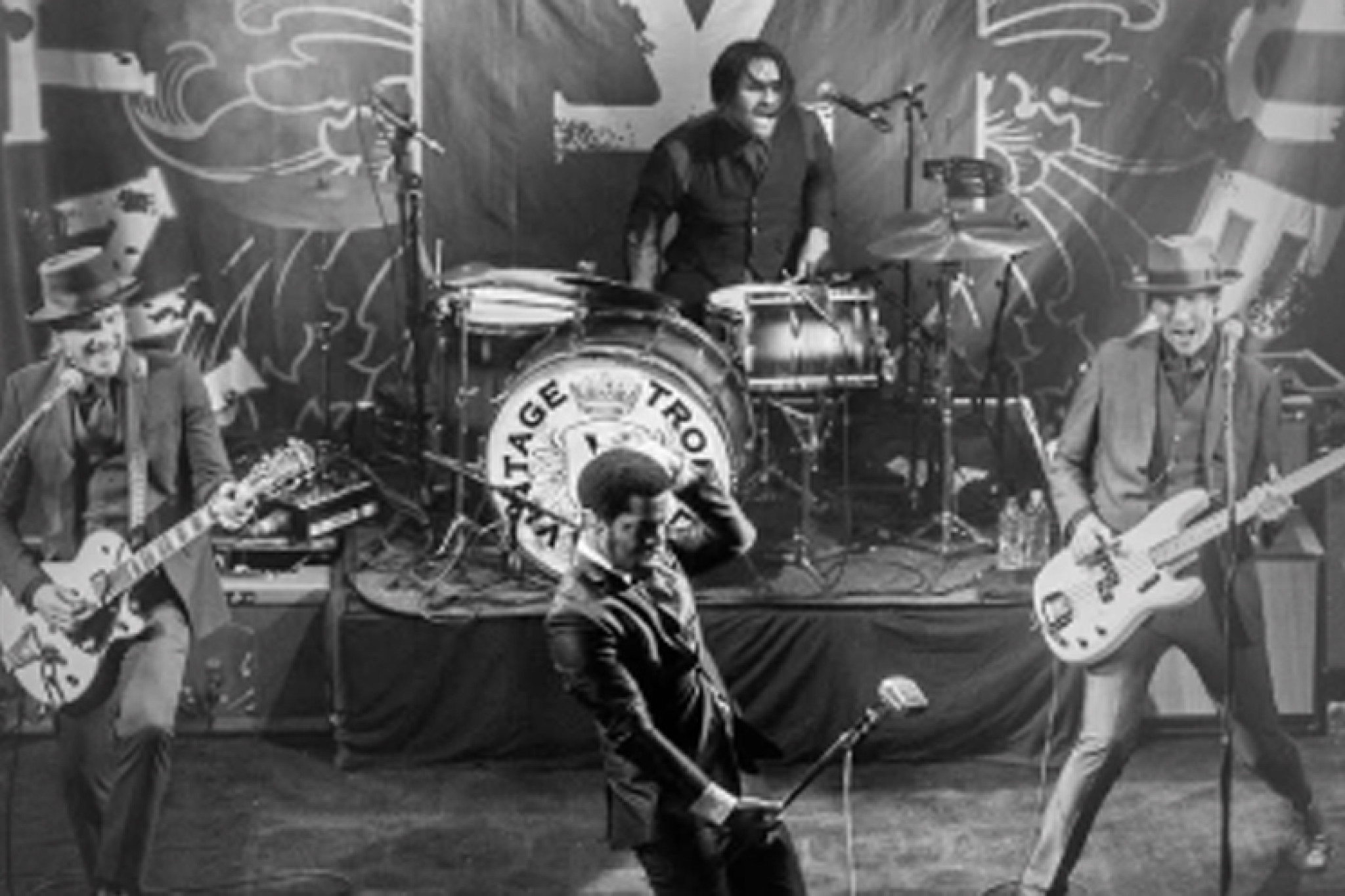 Vintage Trouble, 2015