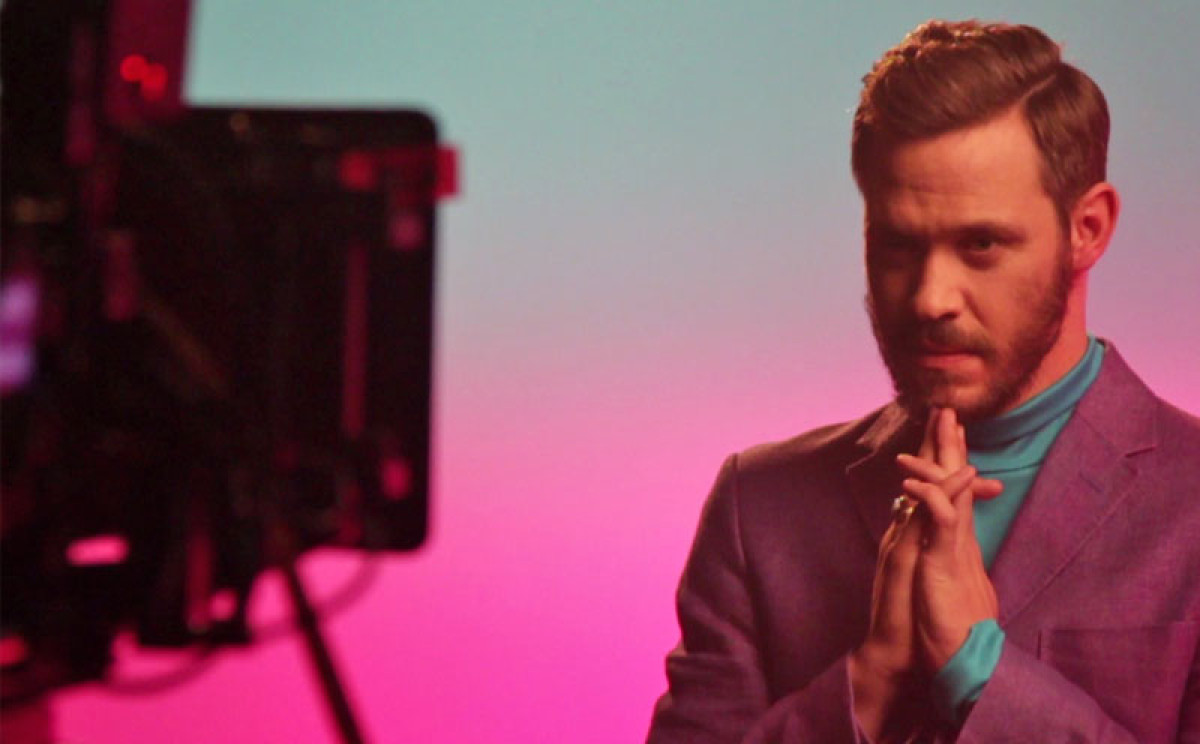 Love Revolution (Making Of)