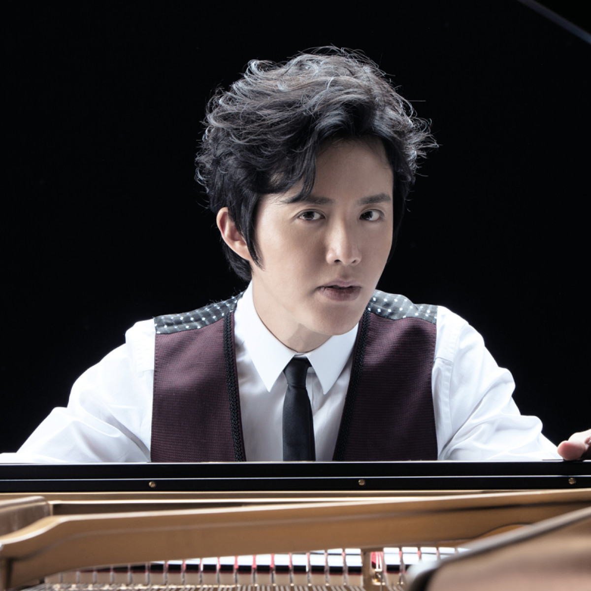 Yundi - Overview | Deutsche Grammophon