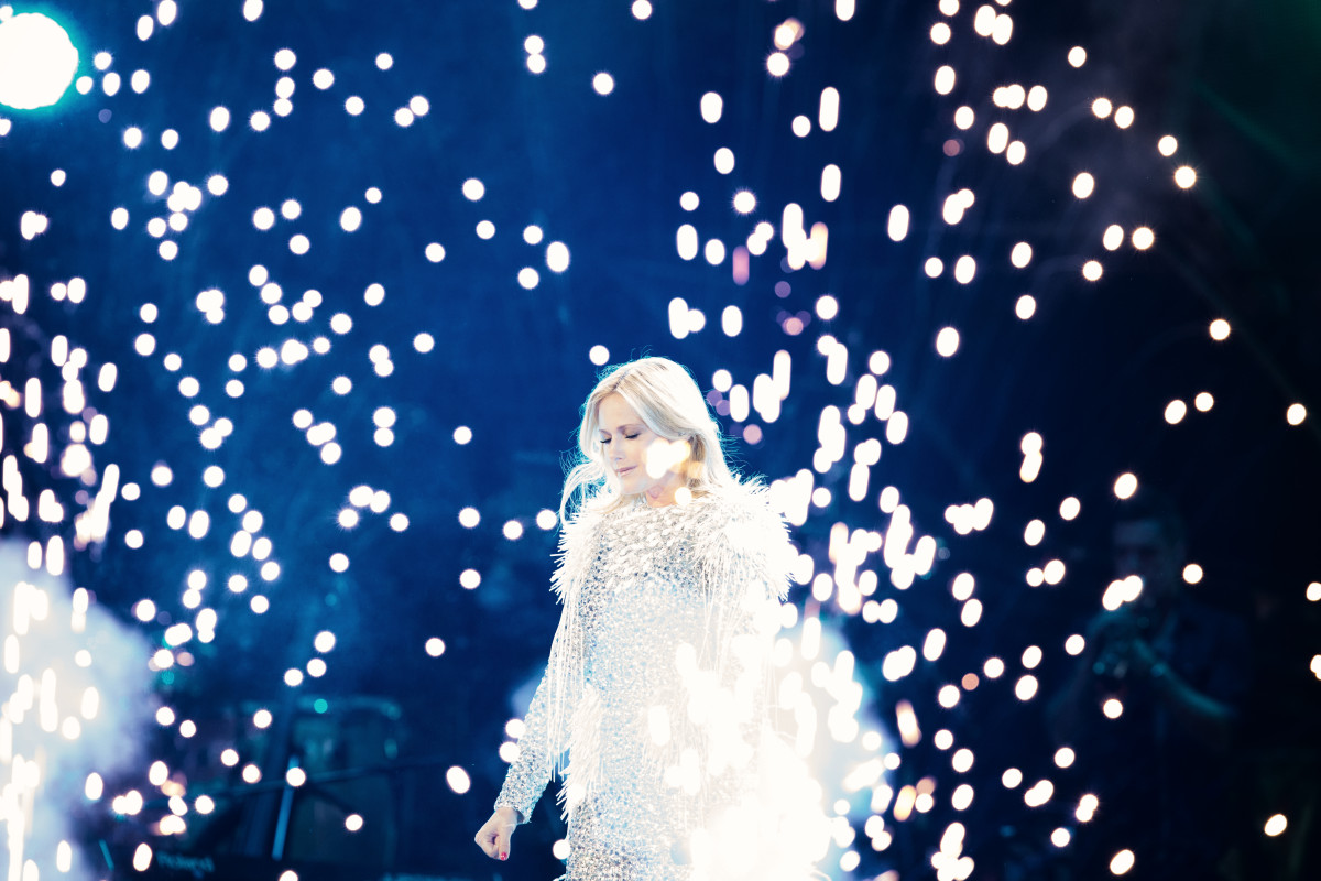 Helene Fischer Pressebild "Farbenspiel Live - Die Stadion-Tournee" 2015