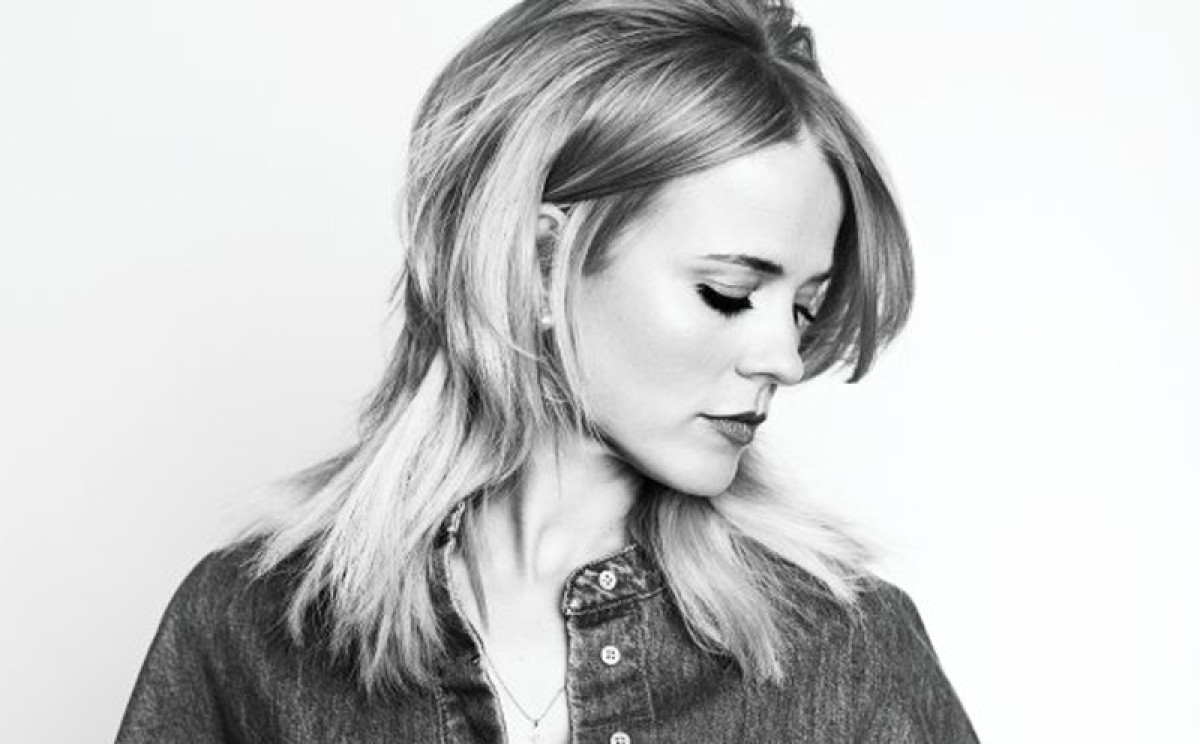 The Common Linnets Ilse DeLange 2015