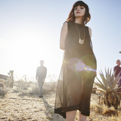 Chvrches_2015_Presse4