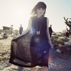 Chvrches_2015_Presse7