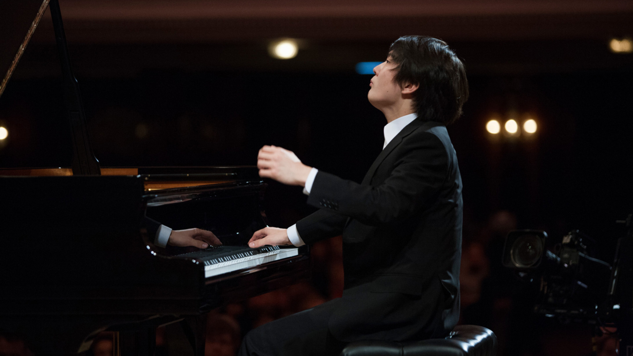 Brillant! Das erste Solo-Album des 17. Chopin-Wettbewerb-Gewinners