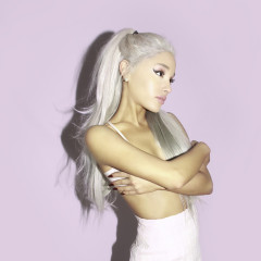 Ariana Grande 2015
