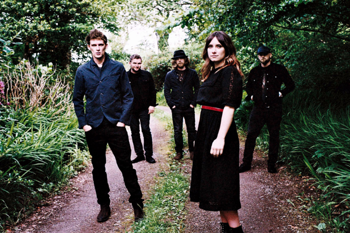 Walking On Cars News Walking On Cars live erleben Hier konnt ihr Tickets fur das ausverkaufte NDR2 Soundcheck Festival gewinnen