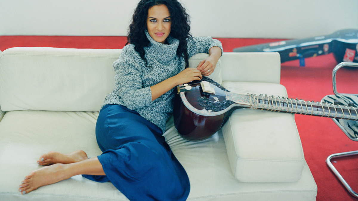 Anoushka Shankar - News - "Land of Gold": Die erste e-Single ...