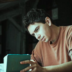 Julian Le Play Presse 11