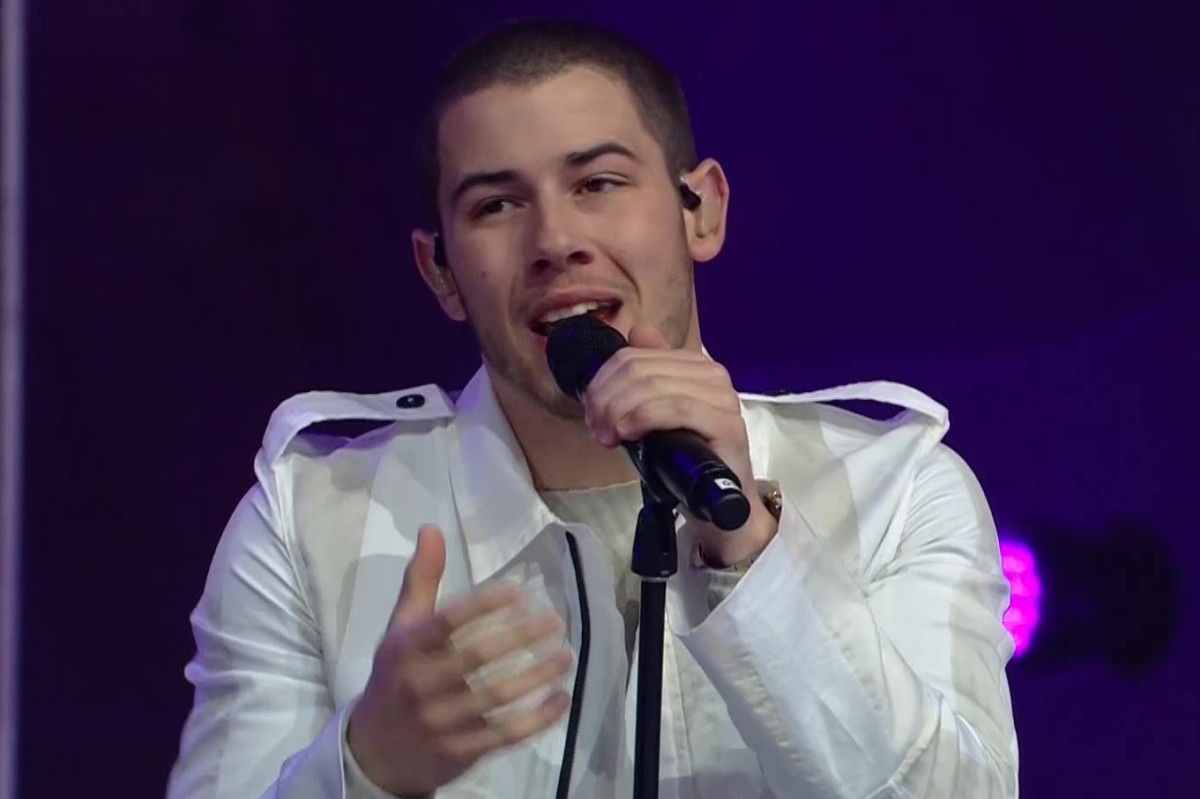 Nick Jonas - Germanys Next Topmodel Finale 2016