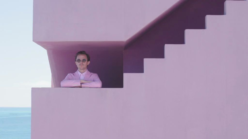 Martin Solveig Video "Do It Right"
