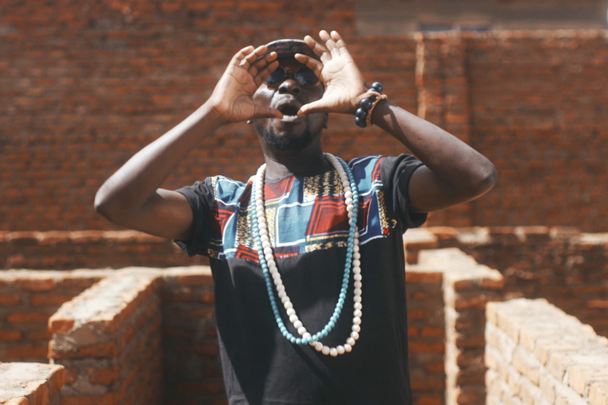 Wona feat. Baaba Maal, Beatenberg & The Very Best