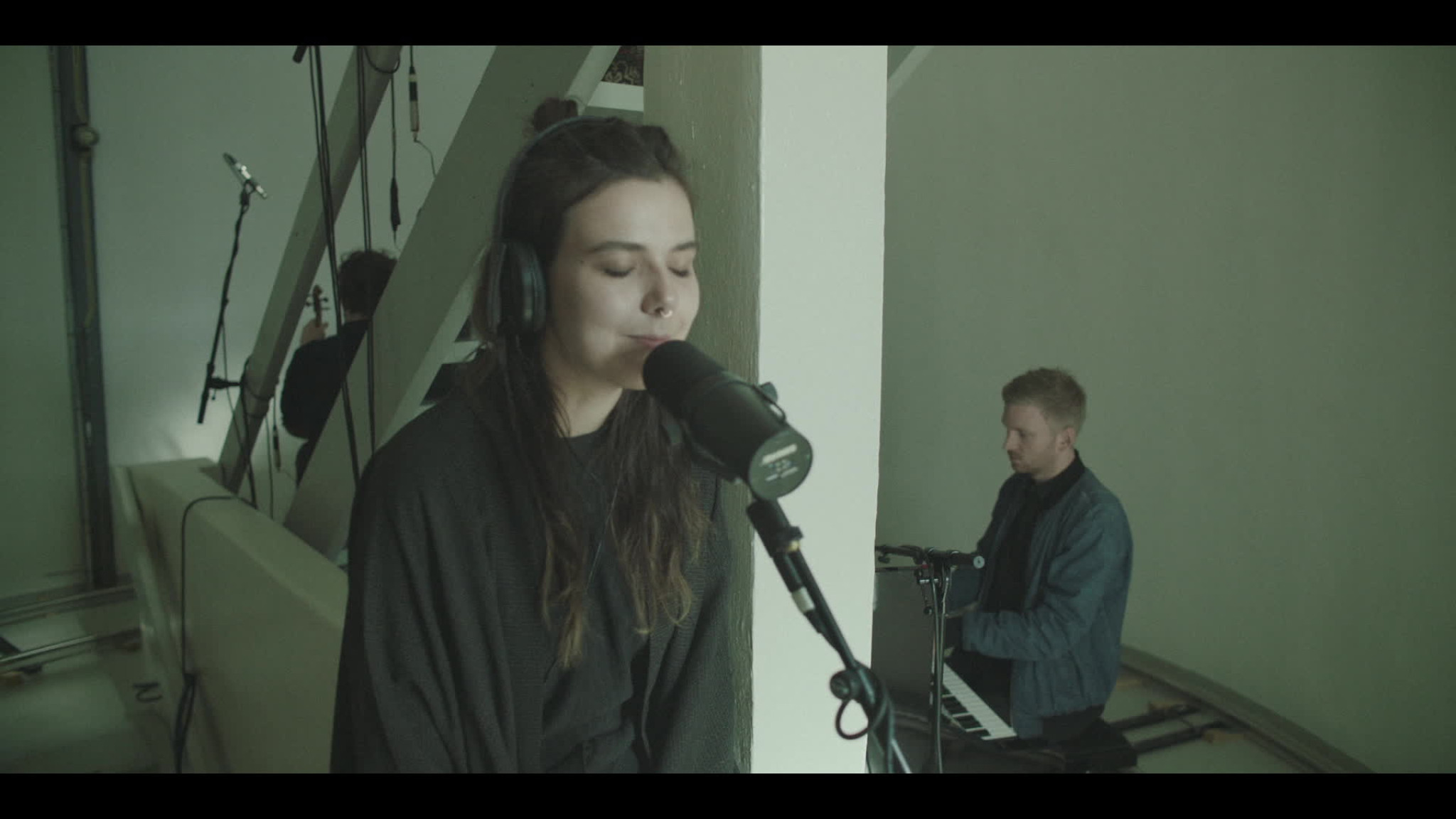 Particles feat. Nanna Bryndis Hilmarsdottir