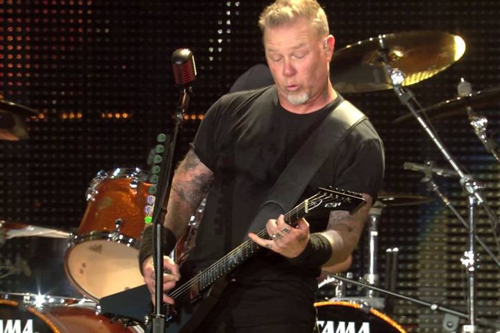 Hardwired (Live at Minneapolis)